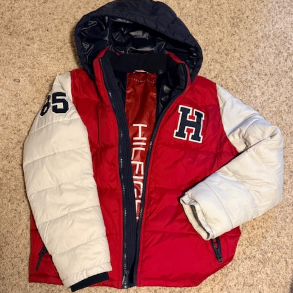 Womens Large Tommy Hilfiger Winter Coat Puffy Jacket 1985 Patches Never Worn Red